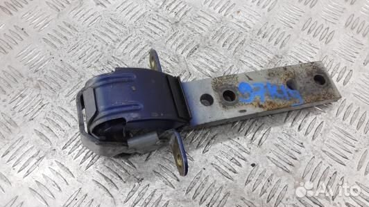 Петля двери распашной правой isuzu trooper 1 LS (9