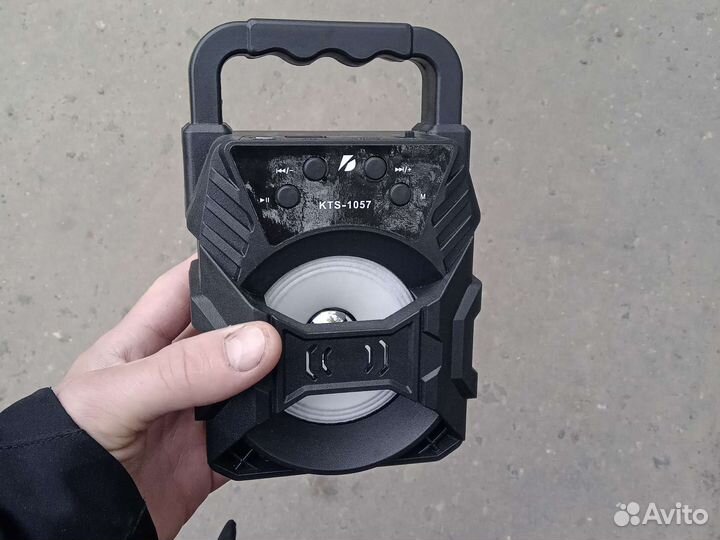Блютуз колонка