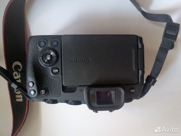 Беззеркальный фотоаппарат Canon eos RP