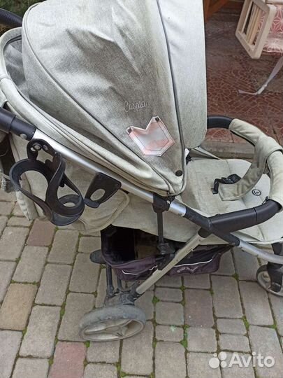 Прогулочная коляска