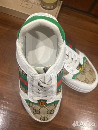 Кроссовки женские 36 размер