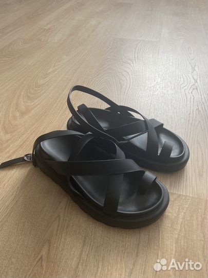 Босоножки женские 37 размер