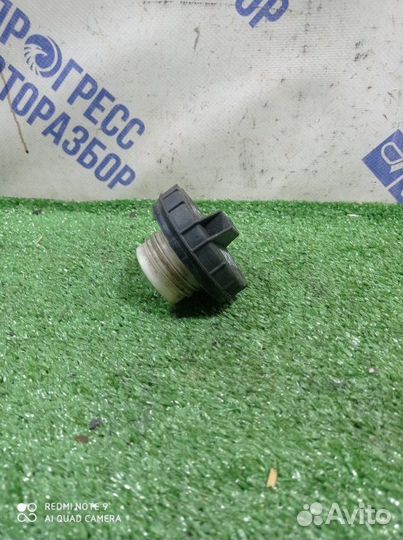 Крышка бензобака Kia Spectra седан 1.6 S6D 2007