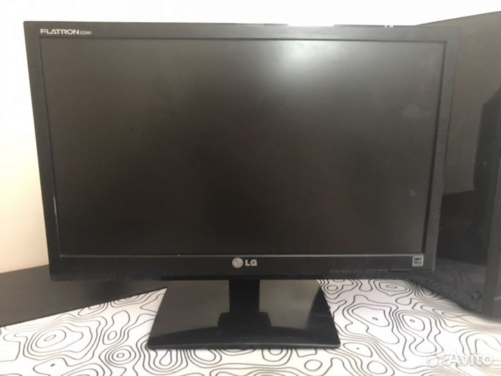 Монитор LG