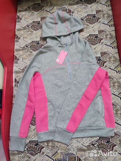 Спортивный костюм женский новый