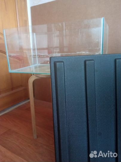 Аквариум стеклянный с поддоном