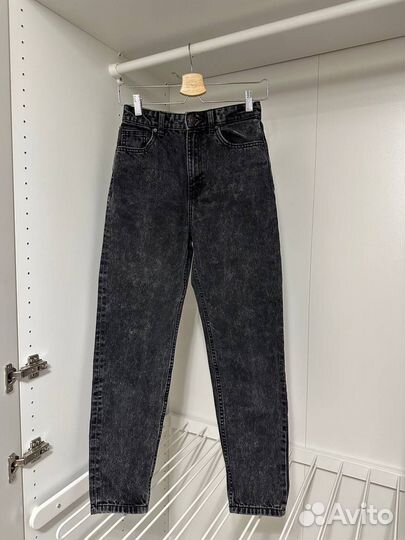 Джинсы