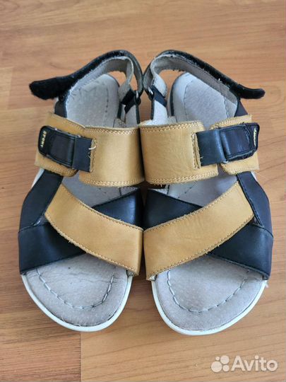Сандалии для девочки