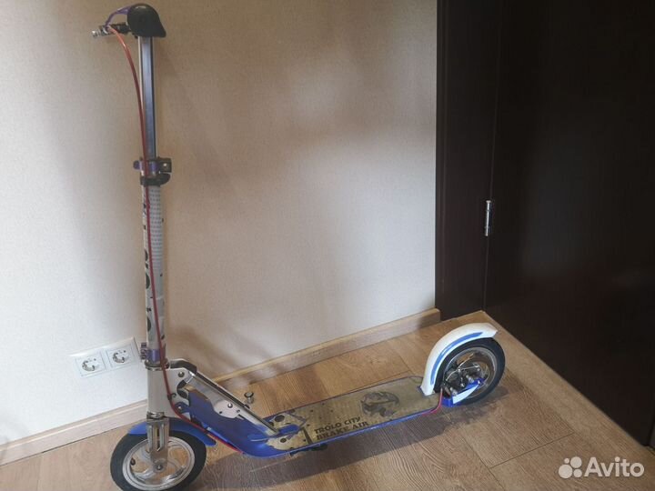 Самокат Trolo City Brake Air 205mm