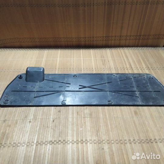 Накладка крышки багажника задняя Bmw 3 седан 1.6