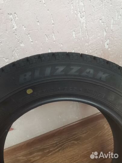 Bridgestone Blizzak VRX 175/65 R14