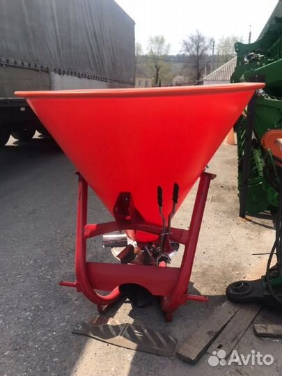 Разбрасыватель удобрений Strumyk РУМ 500, 2024