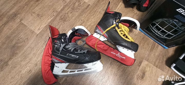 Хоккейные коньки bauer vapor
