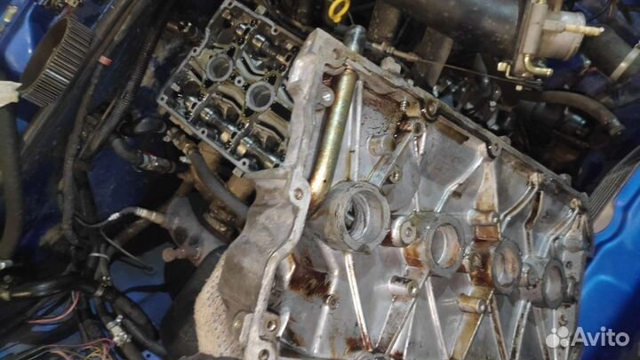 Клапанная крышка на мотор 2112