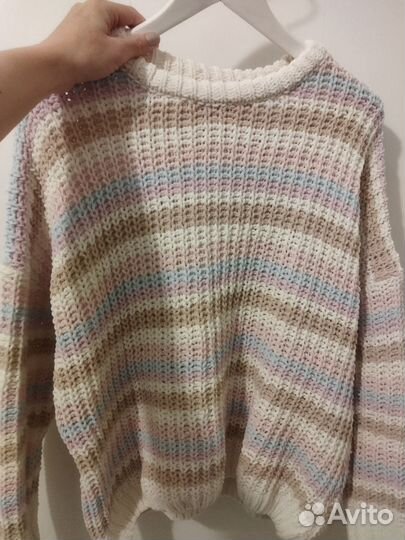 Свитер женский