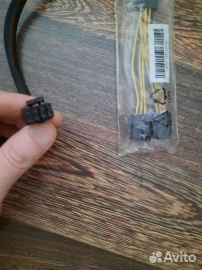 Качественный Разветвитель 8pin pci-e-2*8pin pci-e