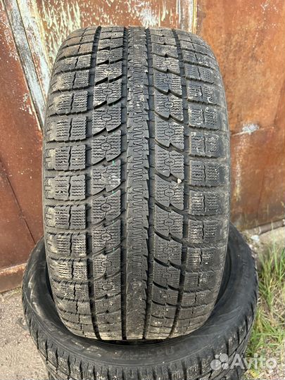 Toyo Observe GSi-5 295/40 R21 111Q