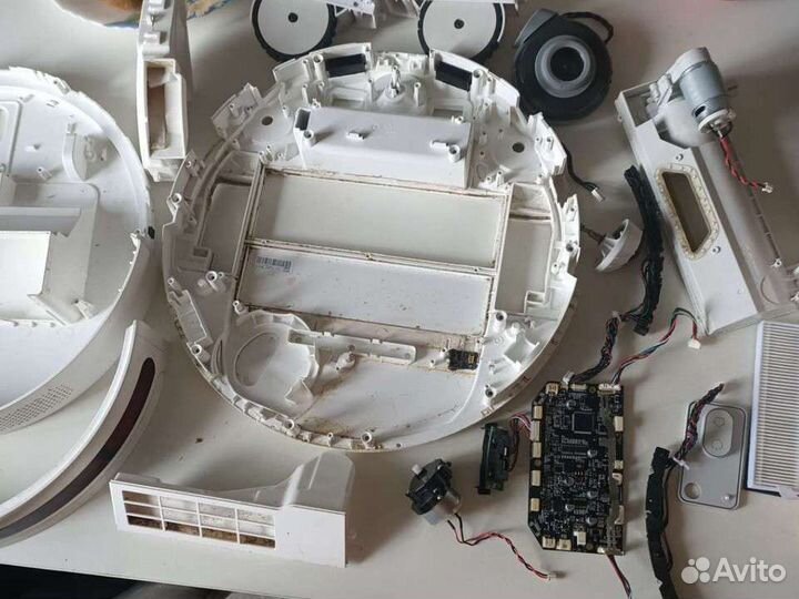 Робот пылесос xiaomi на запчасти