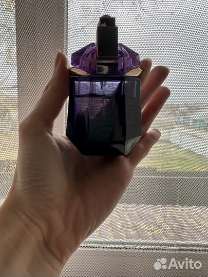 Mugler alien