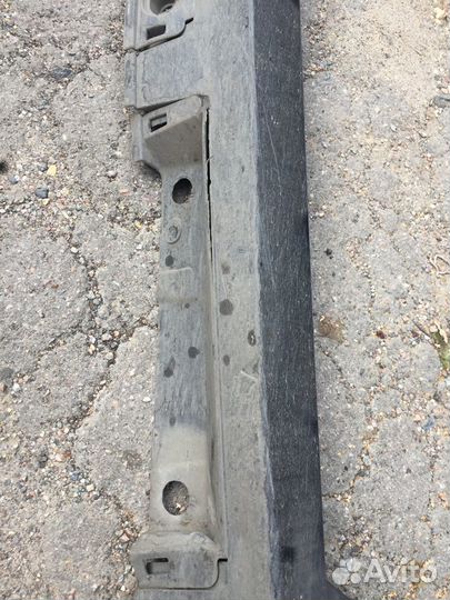 Порог левый и правый на lexus ct 200 2011