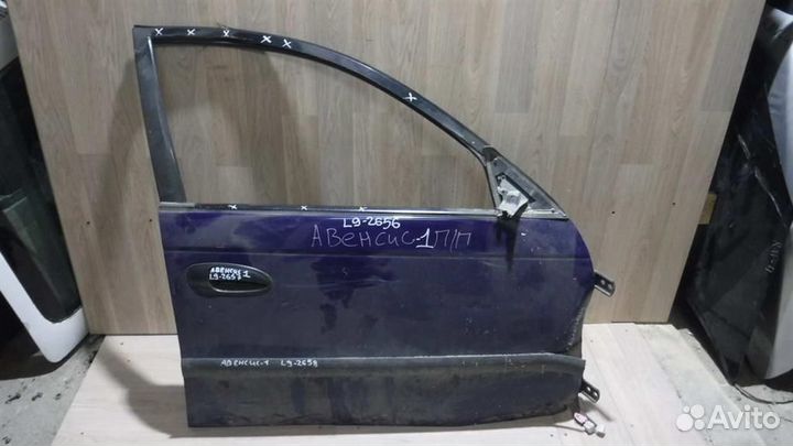 Дверь передняя правая Toyota Avensis I (T220) 199