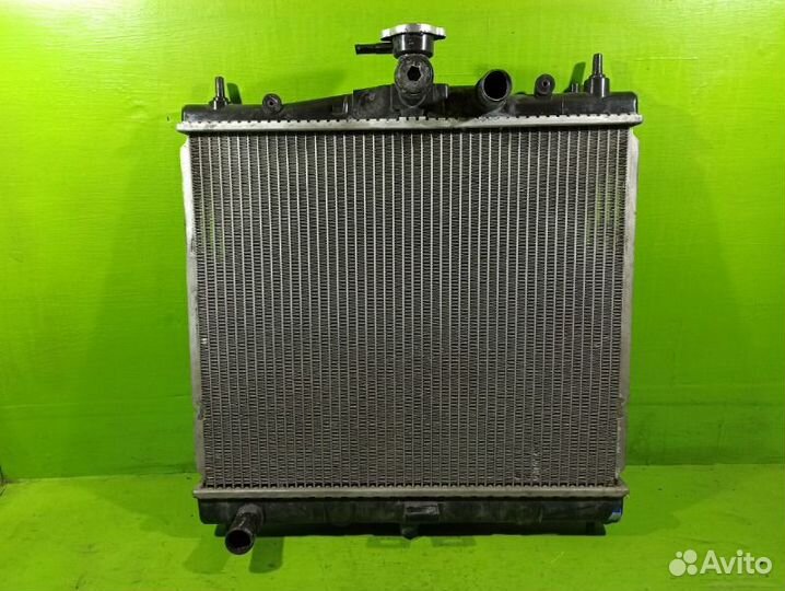 Радиатор охлаждения Nissan Note E11 CR14 2008