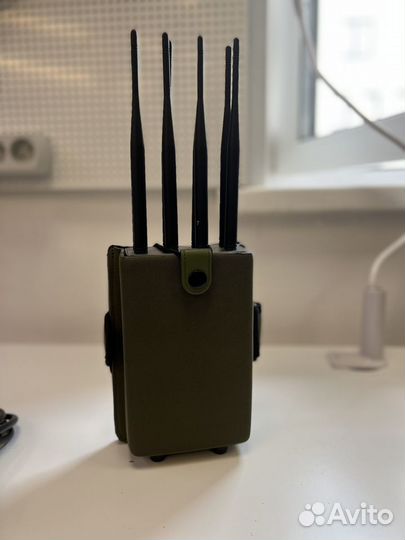 Глушитель сотовой связи и навигации Терминатор 20G