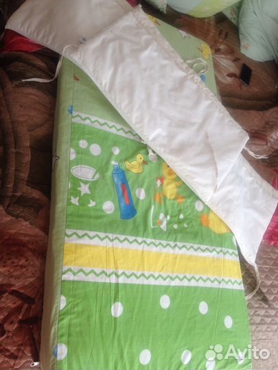 Бортики и матрасик в кроватку