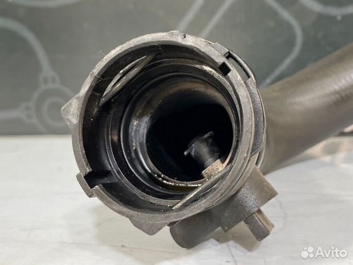 Шланг радиатора Audi A6 C6 BDW 2005