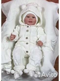 Комплект на выписку вязанный