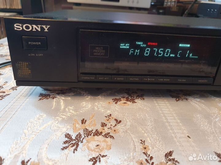 FM-AM tuner sony ST-S550ES