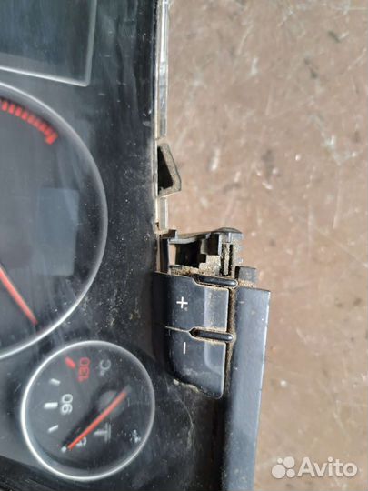 Щиток приборов на Audi A4 B6