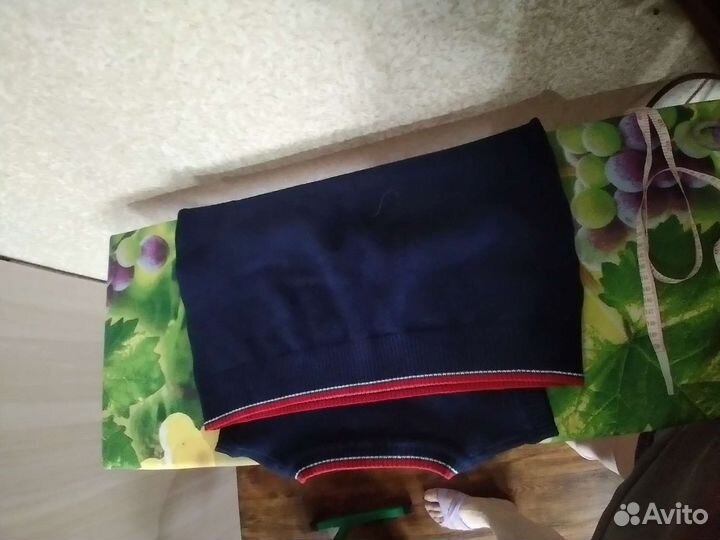 Жилет школьный с шевроном 53 школы рост 152