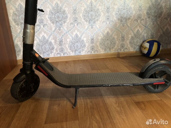 Электросварках Ninebot KickScooter ES1