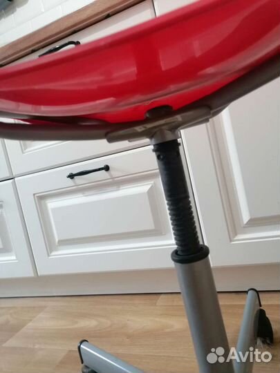 Стул на колесикахикеа. Привезу бесплатно