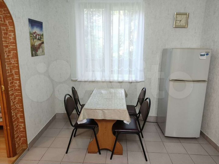 Дом 32 м² на участке 1 сот.