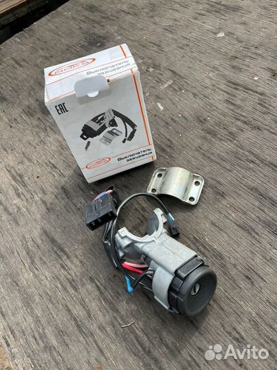Замок зажигания лада приора новый