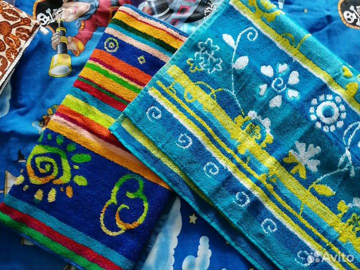 Махровые полотенца разные