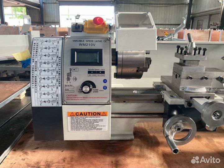 Токарный станок WM210V400 по металлу настольный