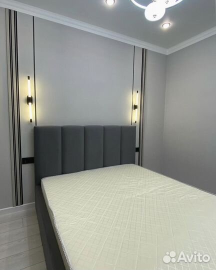 Кровать двухспальная с подьемным механизмом