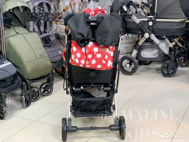 Прогулочная коляска полный комплект