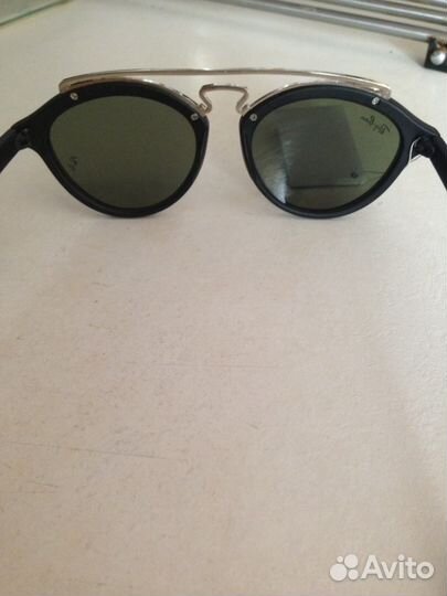 Солнцезащитные очки Ray Ban, новые
