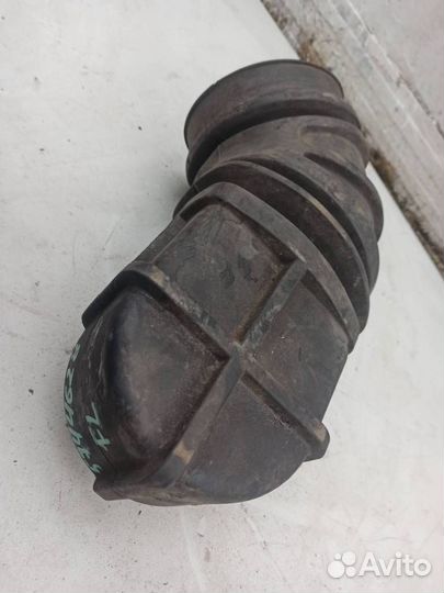 Патрубок воздушного фильтра