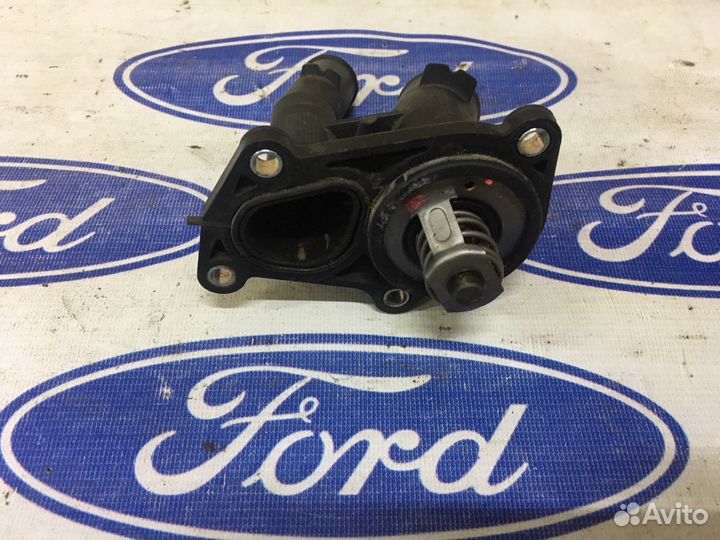 Корпус с термостатом Ford Focus 2 1.4 1.6