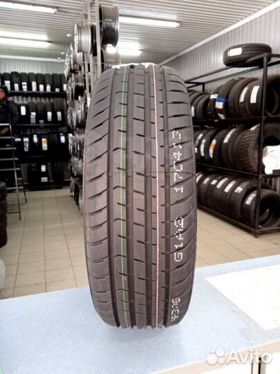 DoubleStar Maximum DH03 215/55 R17 98W