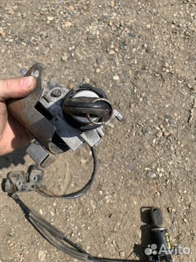 Замок зажигания Ford Fusion