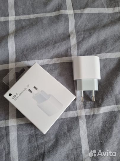 Зарядный блок iPhone