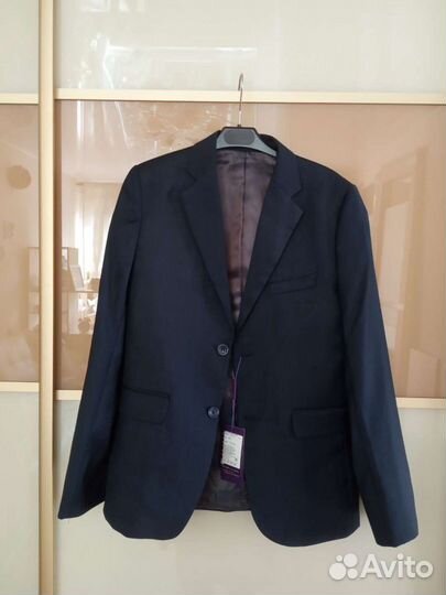 Продаю пиджак новый на рост 164 см