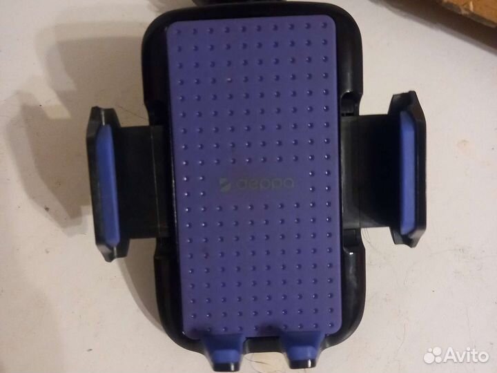 Автомобильный держатель для телефона