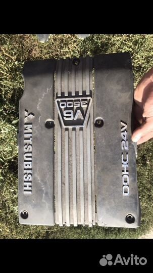 Крышка двигателя mitsubishi montero